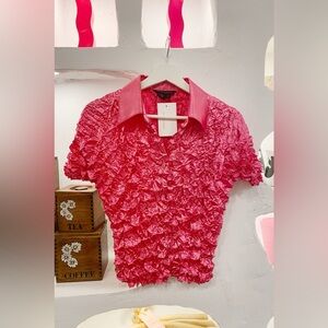 90s Style Hot Pink Popcorn Textured Crinkle Short Sleeve Satin Button Up Blouse